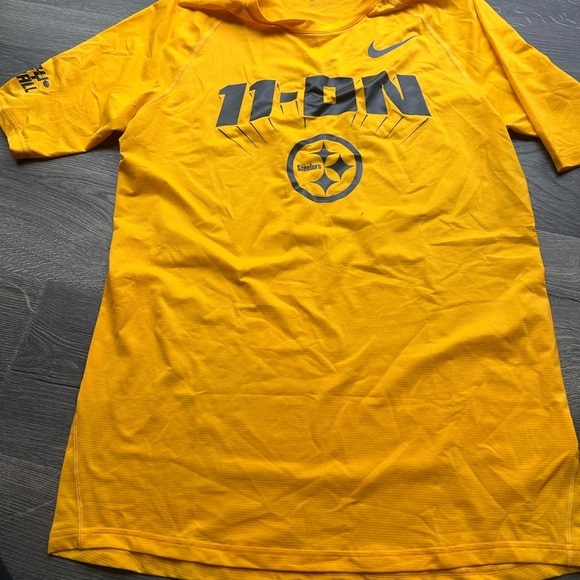 Nike Other - Nike Steelers Yellow Short Sleeve Tee